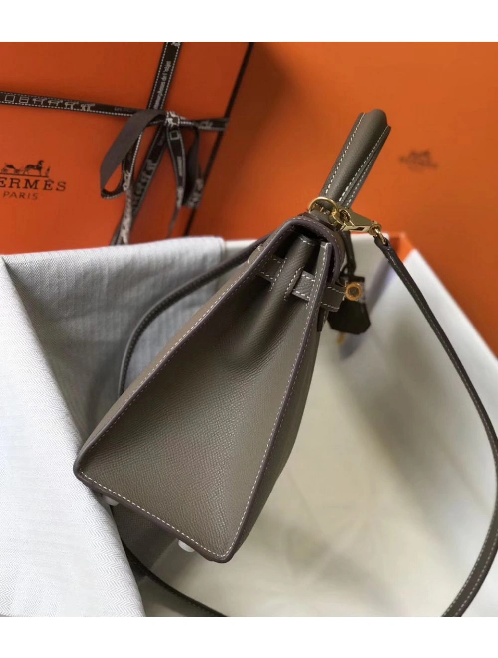 Hermes Kelly 25cm Sellier Bag In Taupe Epsom Leather