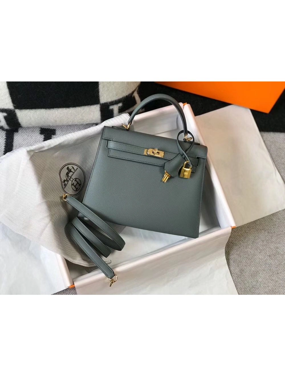 Hermes Kelly 25cm Sellier Bag In Vert Amande Epsom Leather