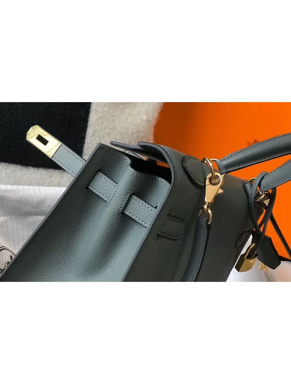 Hermes Kelly 25cm Sellier Bag In Vert Amande Epsom Leather