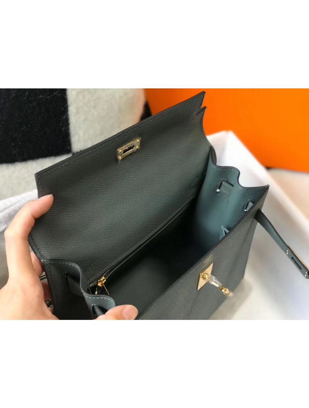 Hermes Kelly 25cm Sellier Bag In Vert Amande Epsom Leather