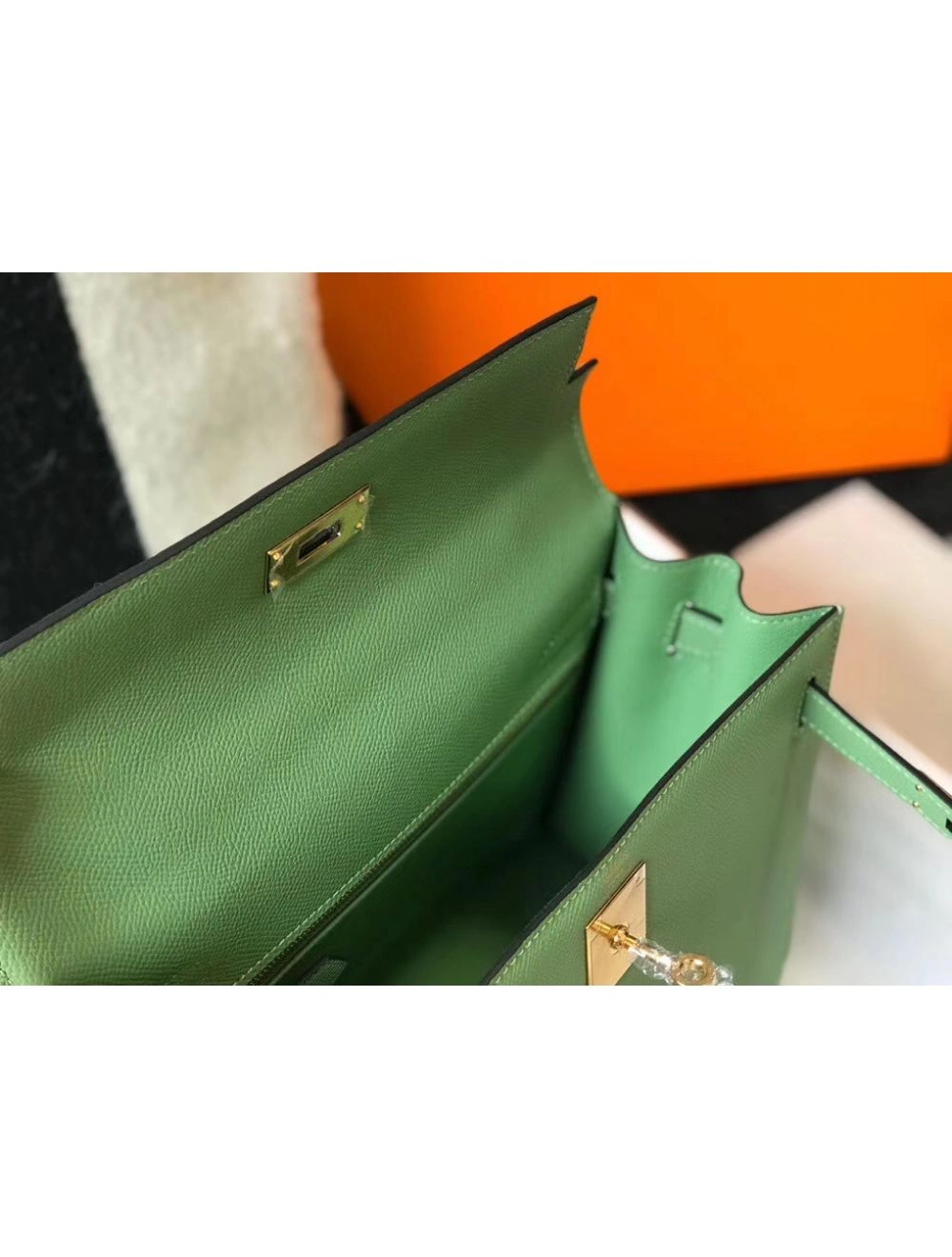 Hermes Kelly 25cm Sellier Bag In Vert Criquet Epsom Leather