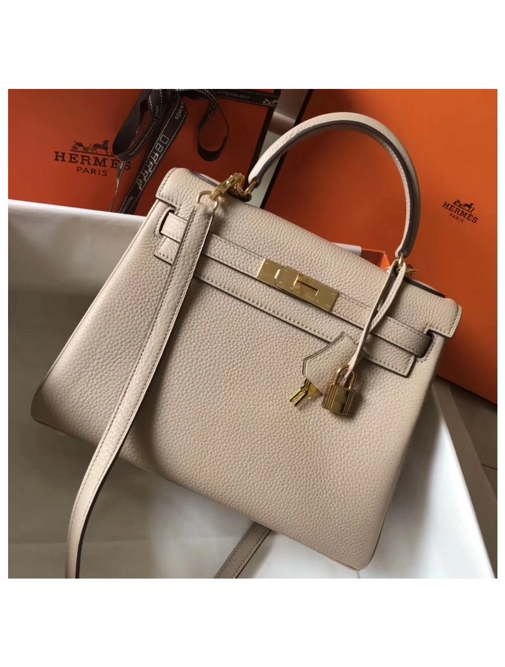 Hermes Kelly 28cm Bag In Argile Clemence Leather GHW