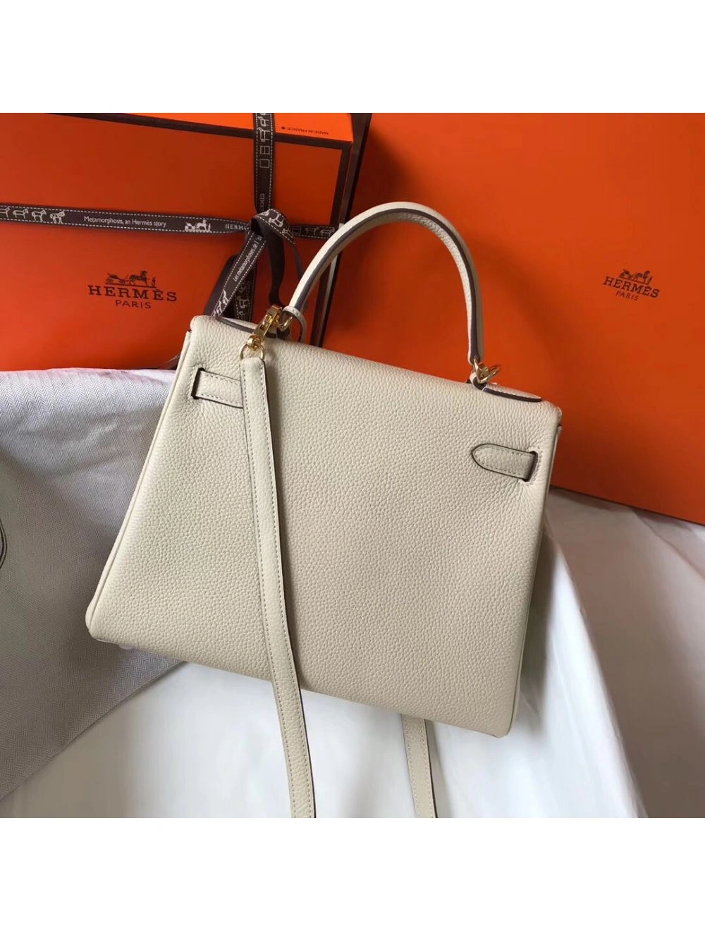 Hermes Kelly 28cm Bag In Beton Clemence Leather GHW