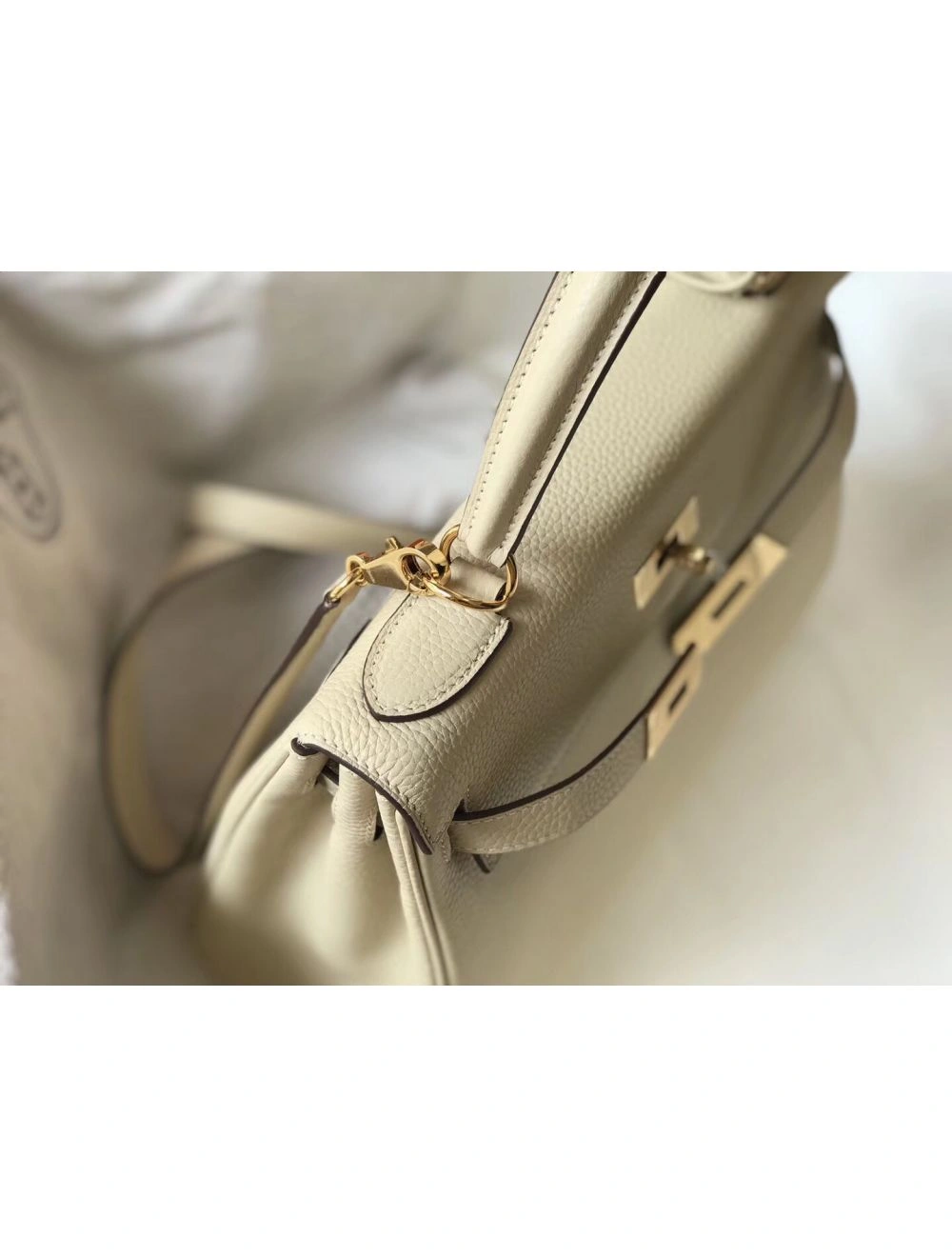 Hermes Kelly 28cm Bag In Beton Clemence Leather GHW