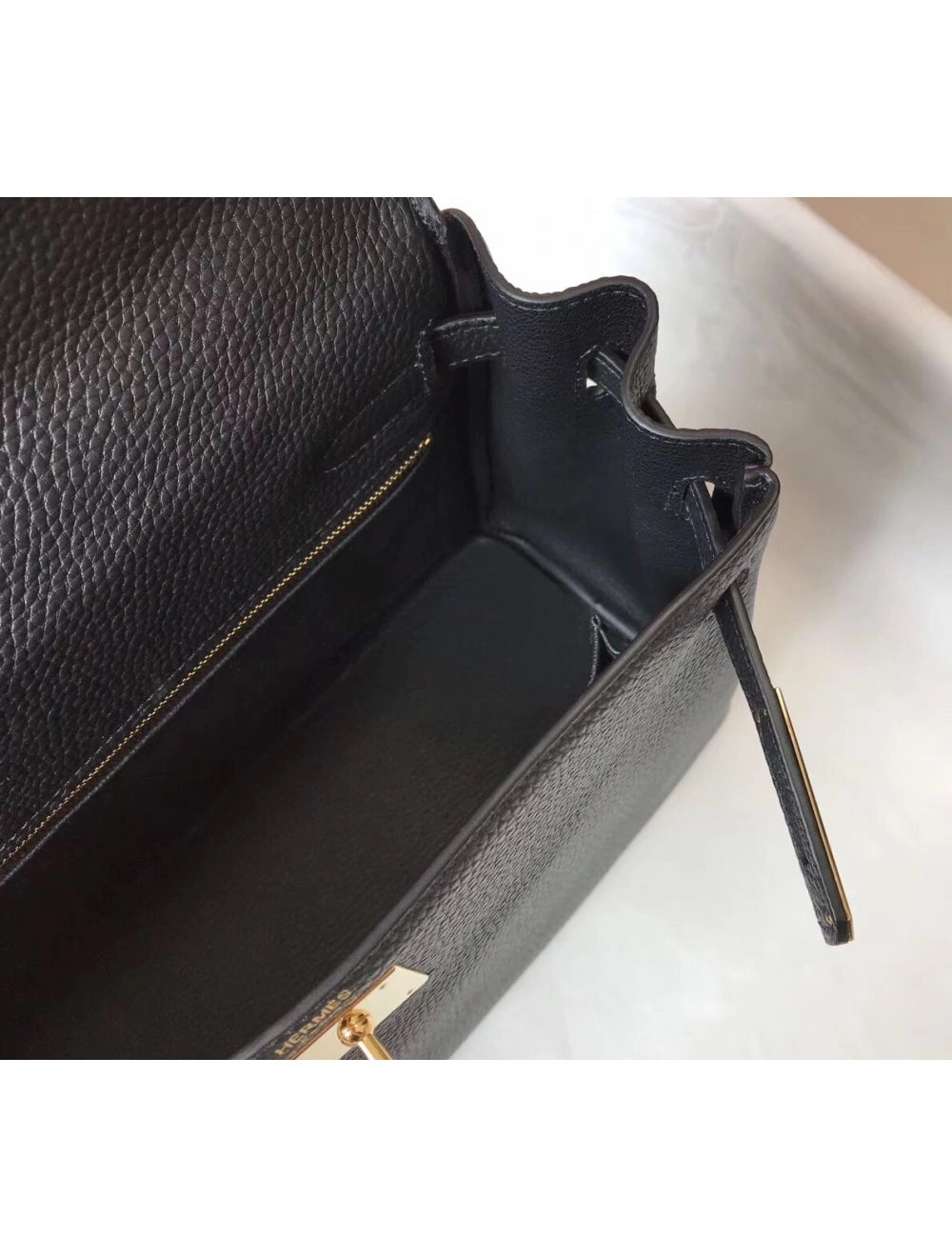 Hermes Kelly 28cm Bag In Black Clemence Leather GHW