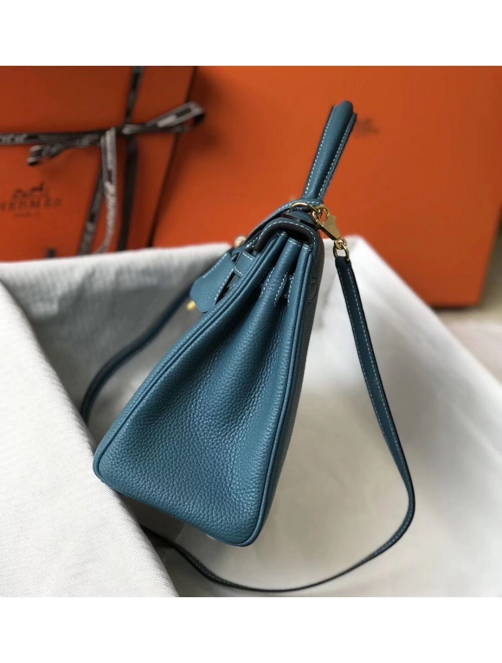 Hermes Kelly 28cm Bag In Blue Jean Clemence Leather GHW