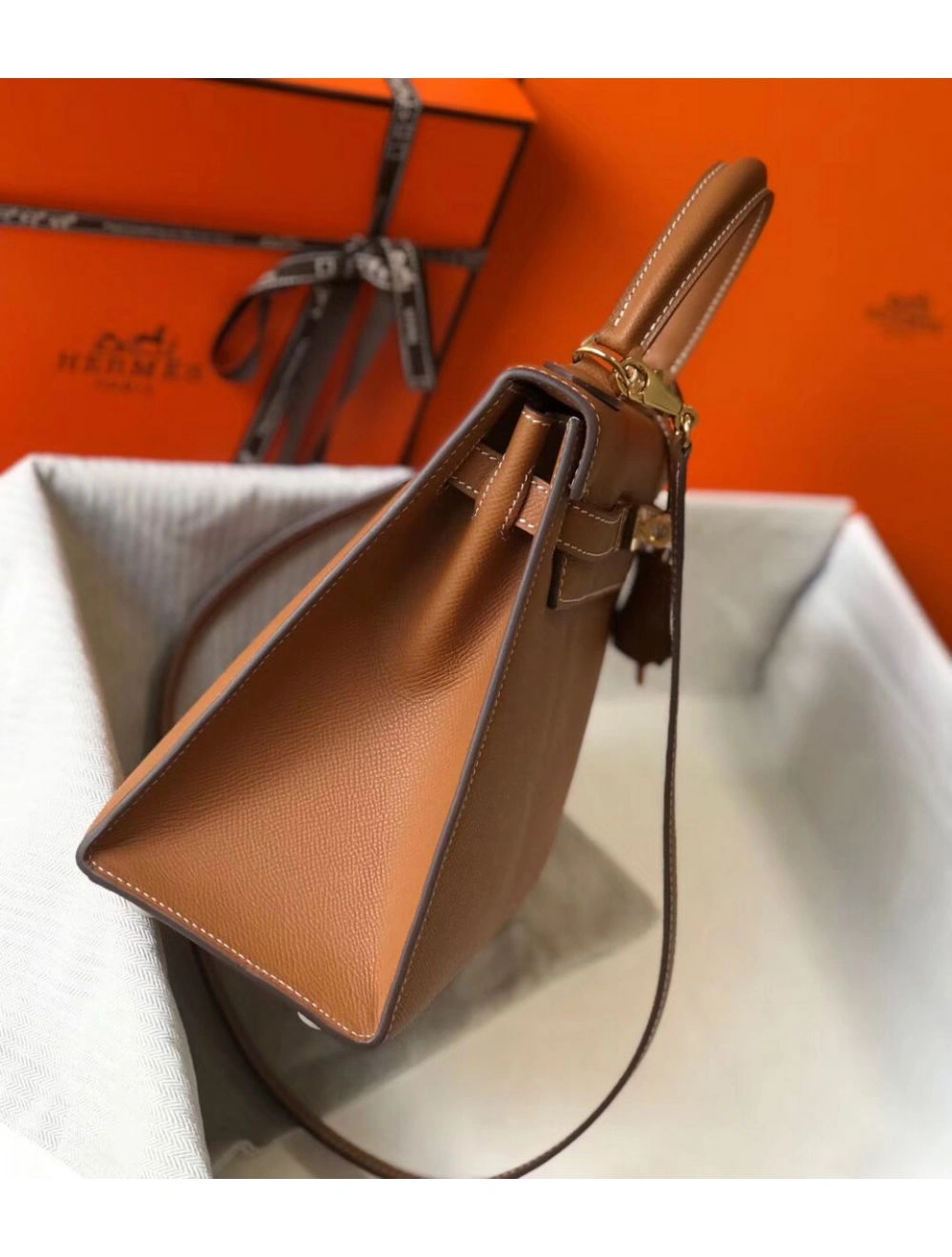 Hermes Kelly 28cm Bag In Gold Epsom Leather GHW