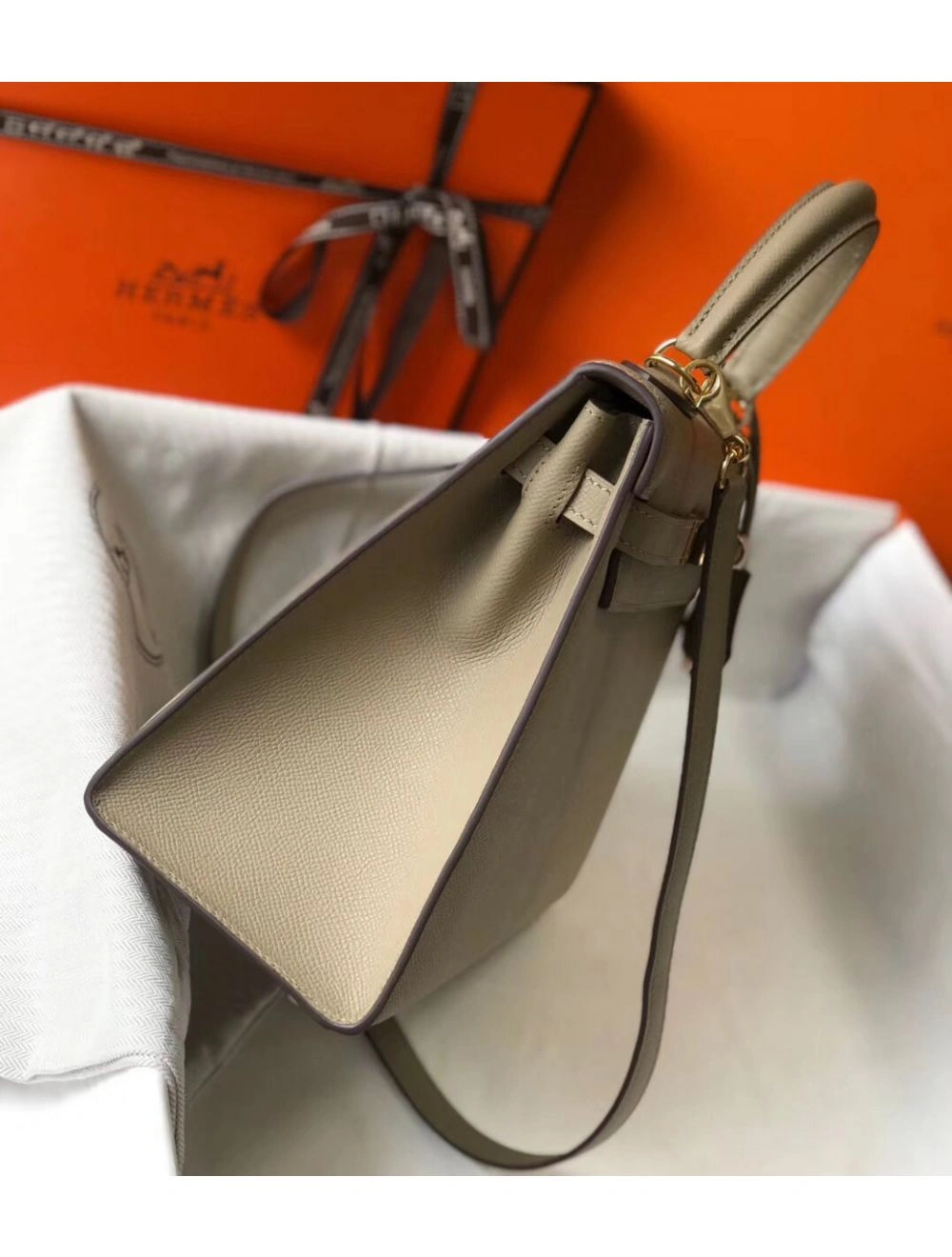Hermes Kelly 28cm Bag In Gris Tourterelle Epsom Leather GHW