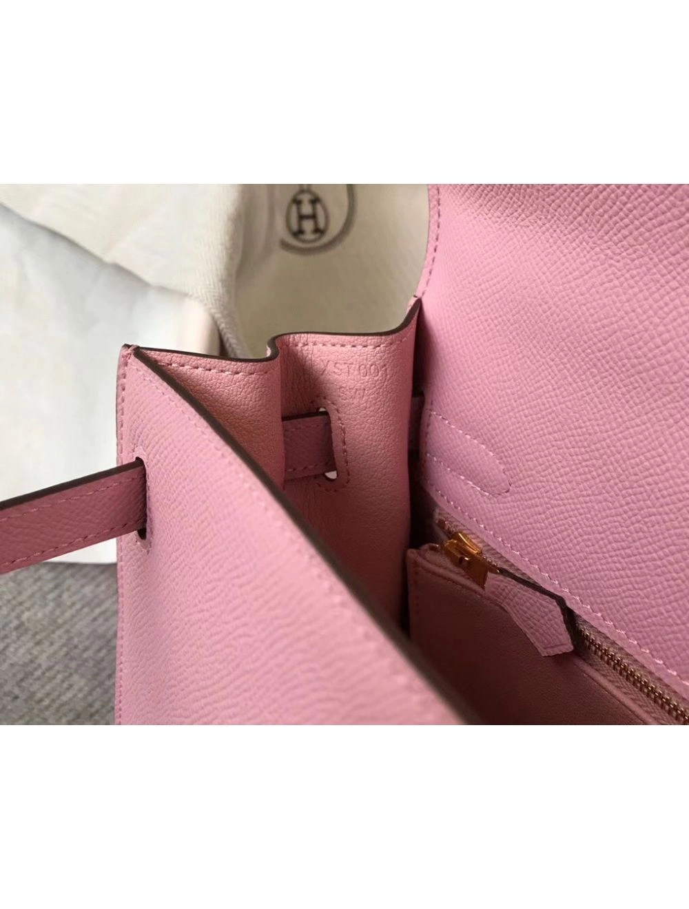Hermes Kelly 28cm Bag In Mauve Sylvestre Epsom Leather GHW