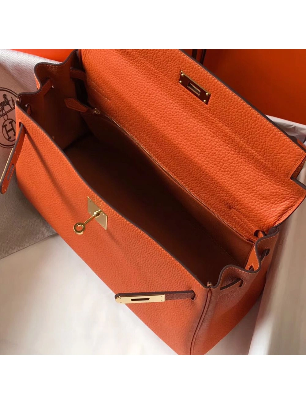 Hermes Kelly 28cm Bag In Orange Clemence Leather GHW
