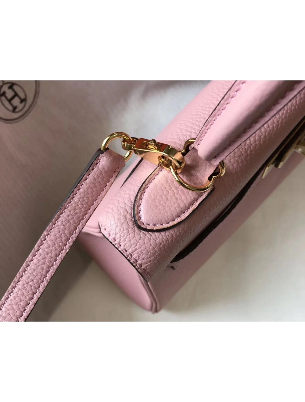 Hermes Kelly 28cm Bag In Pink Clemence Leather GHW