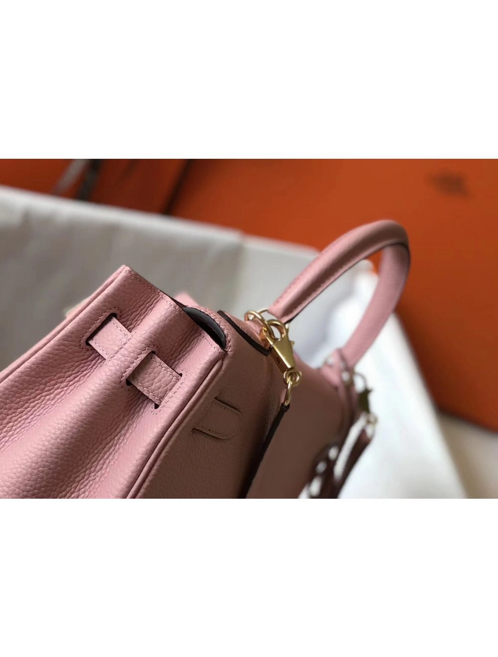 Hermes Kelly 28cm Bag In Pink Clemence Leather GHW