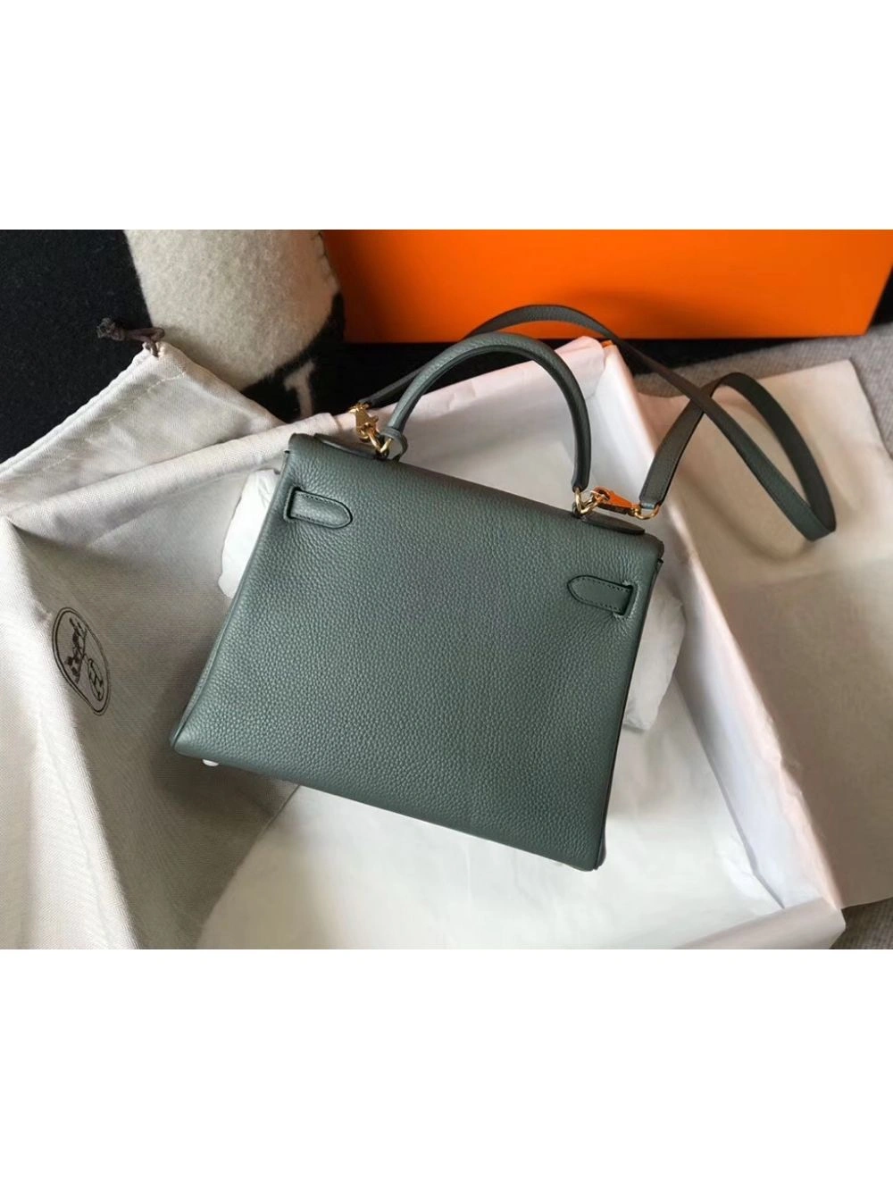 Hermes Kelly 28cm Bag In Vert Amande Clemence Leather GHW