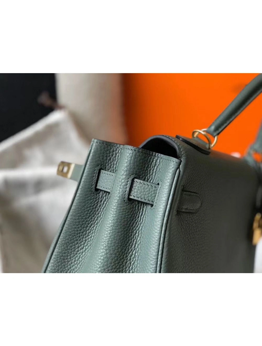 Hermes Kelly 28cm Bag In Vert Amande Clemence Leather GHW