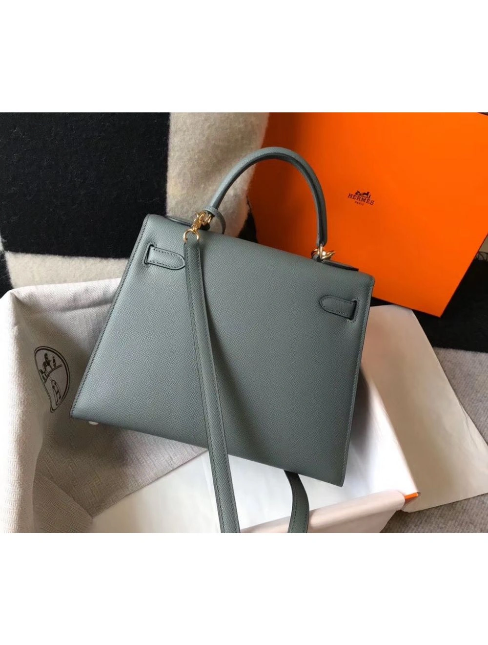 Hermes Kelly 28cm Bag In Vert Amande Epsom Leather GHW