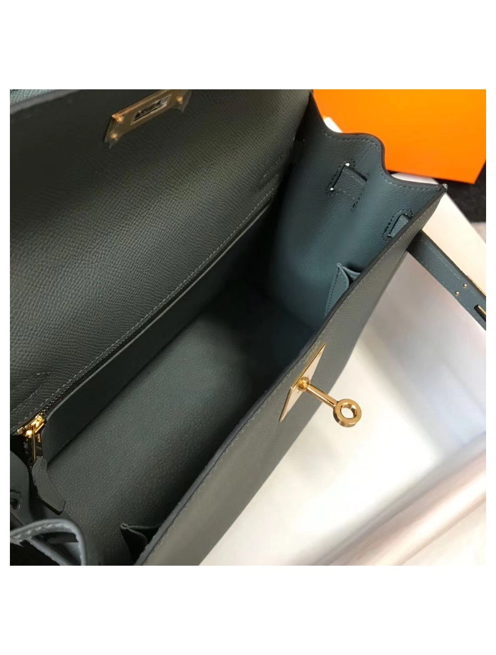 Hermes Kelly 28cm Bag In Vert Amande Epsom Leather GHW