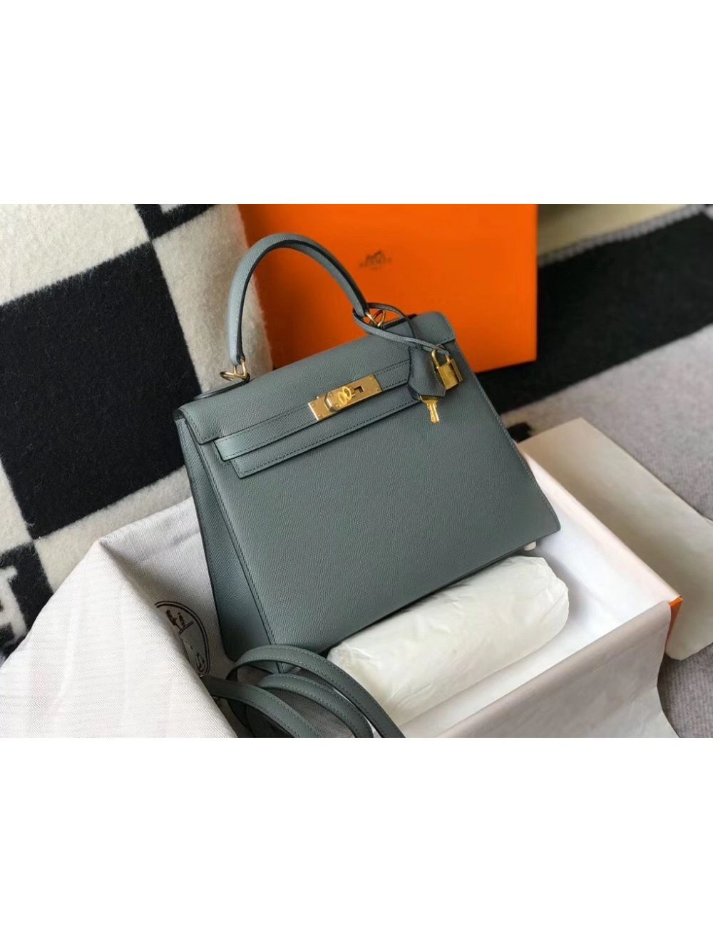 Hermes Kelly 28cm Bag In Vert Amande Epsom Leather GHW