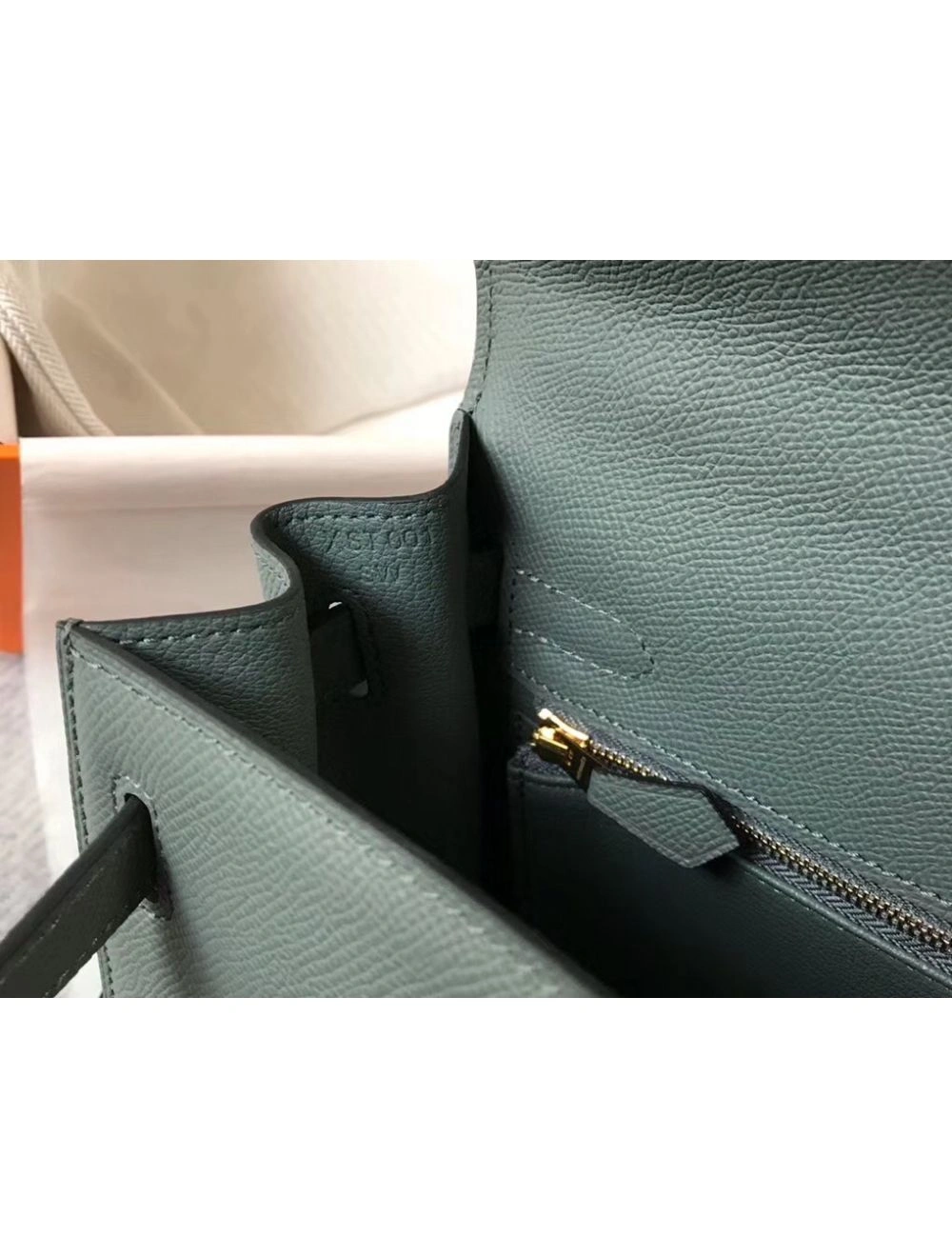 Hermes Kelly 28cm Bag In Vert Amande Epsom Leather GHW