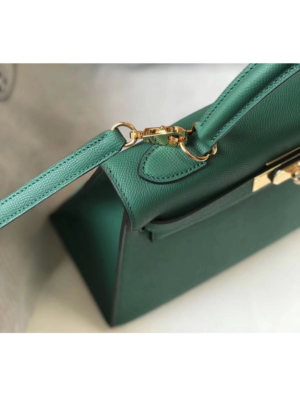 Hermes Kelly 28cm Bag In Vert Vertigo Epsom Leather GHW