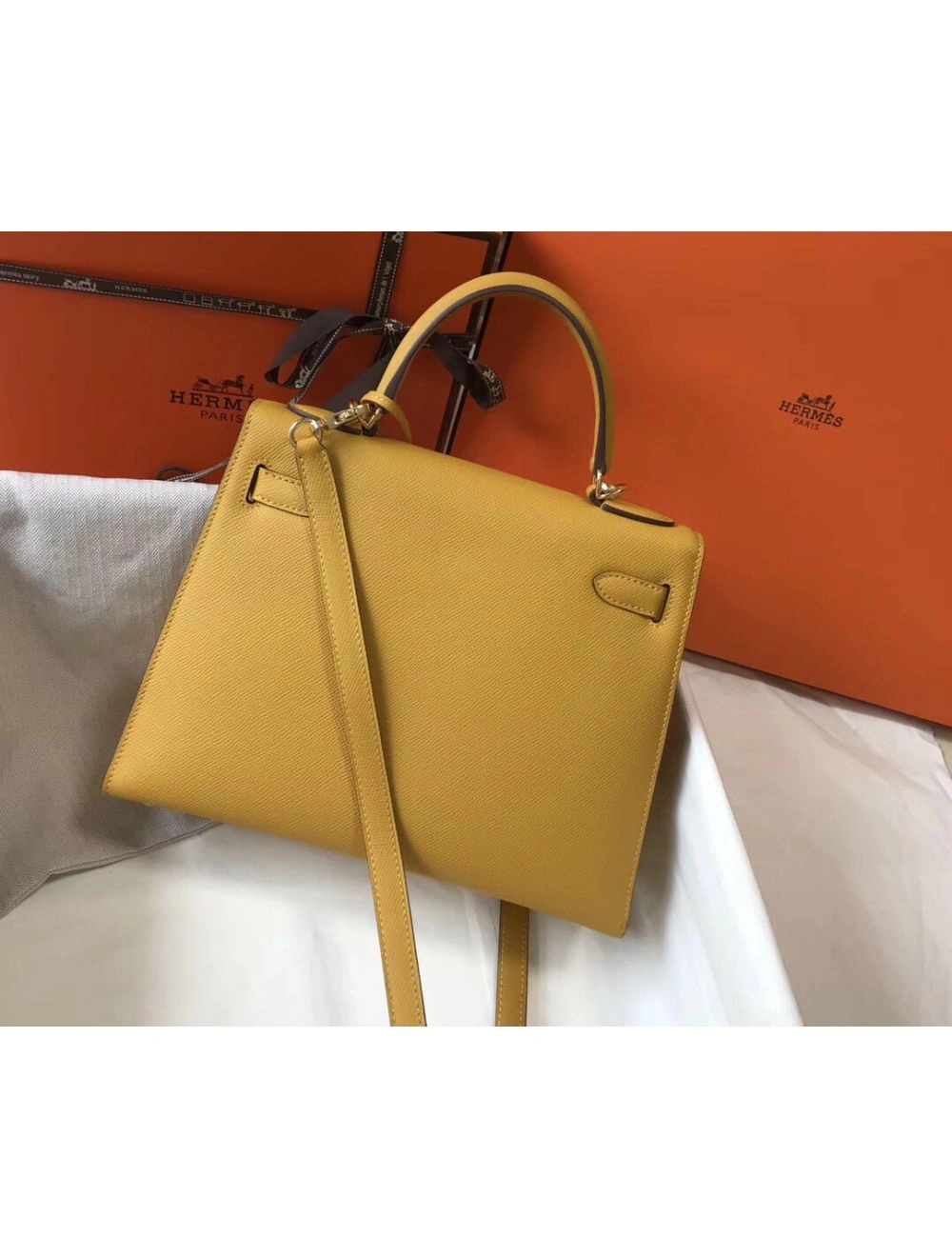 Hermes Kelly 28cm Bag In Yellow Epsom Leather GHW