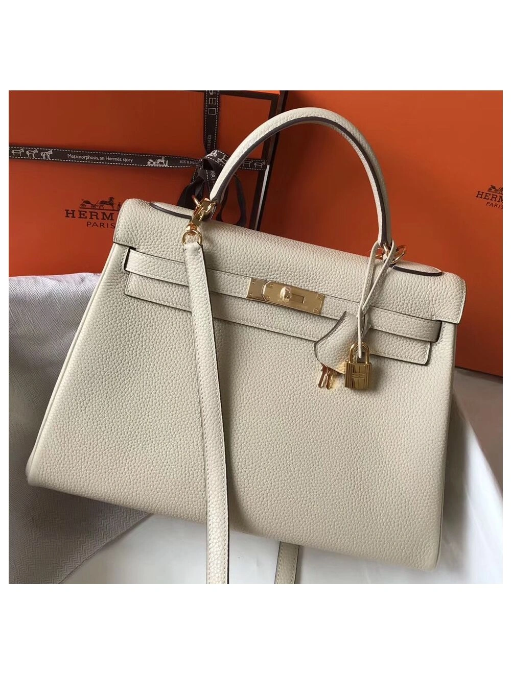 Hermes Kelly 32cm Bag In Beton Clemence Leather GHW