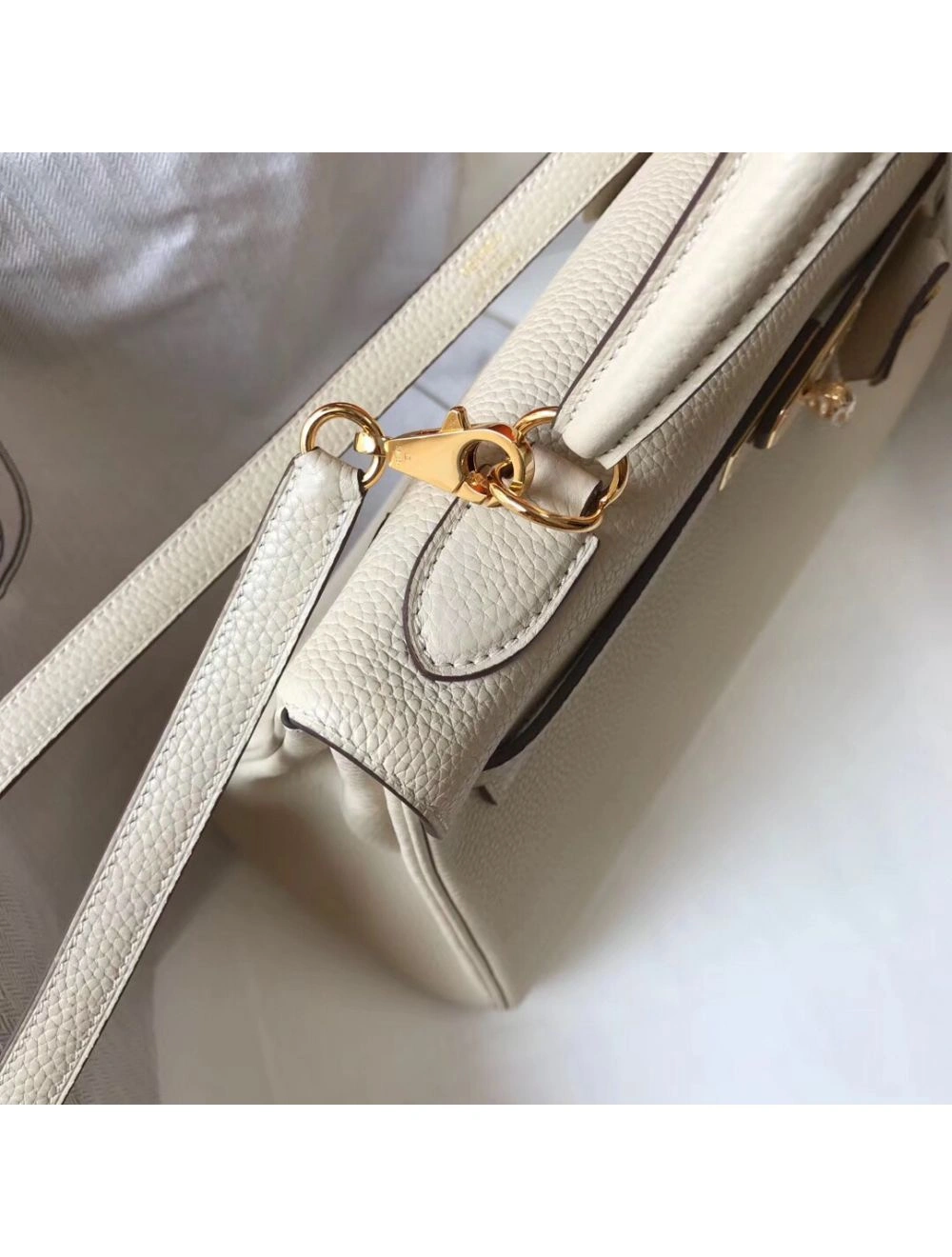 Hermes Kelly 32cm Bag In Beton Clemence Leather GHW