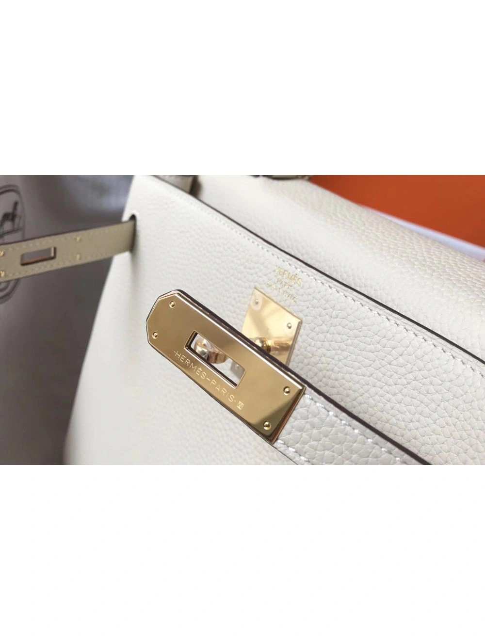 Hermes Kelly 32cm Bag In Beton Clemence Leather GHW