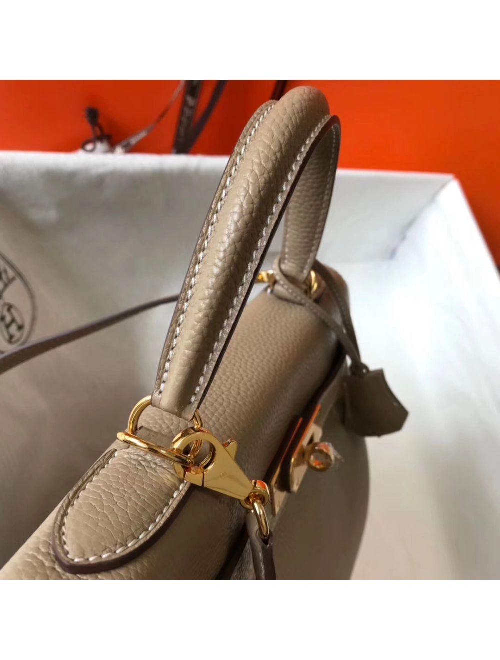 Hermes Kelly 32cm Bag In Gris Tourterelle Clemence Leather GHW