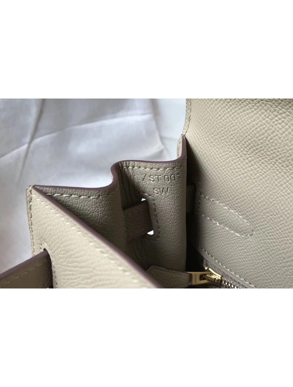 Hermes Kelly 32cm Bag In Gris Tourterelle Epsom Leather GHW