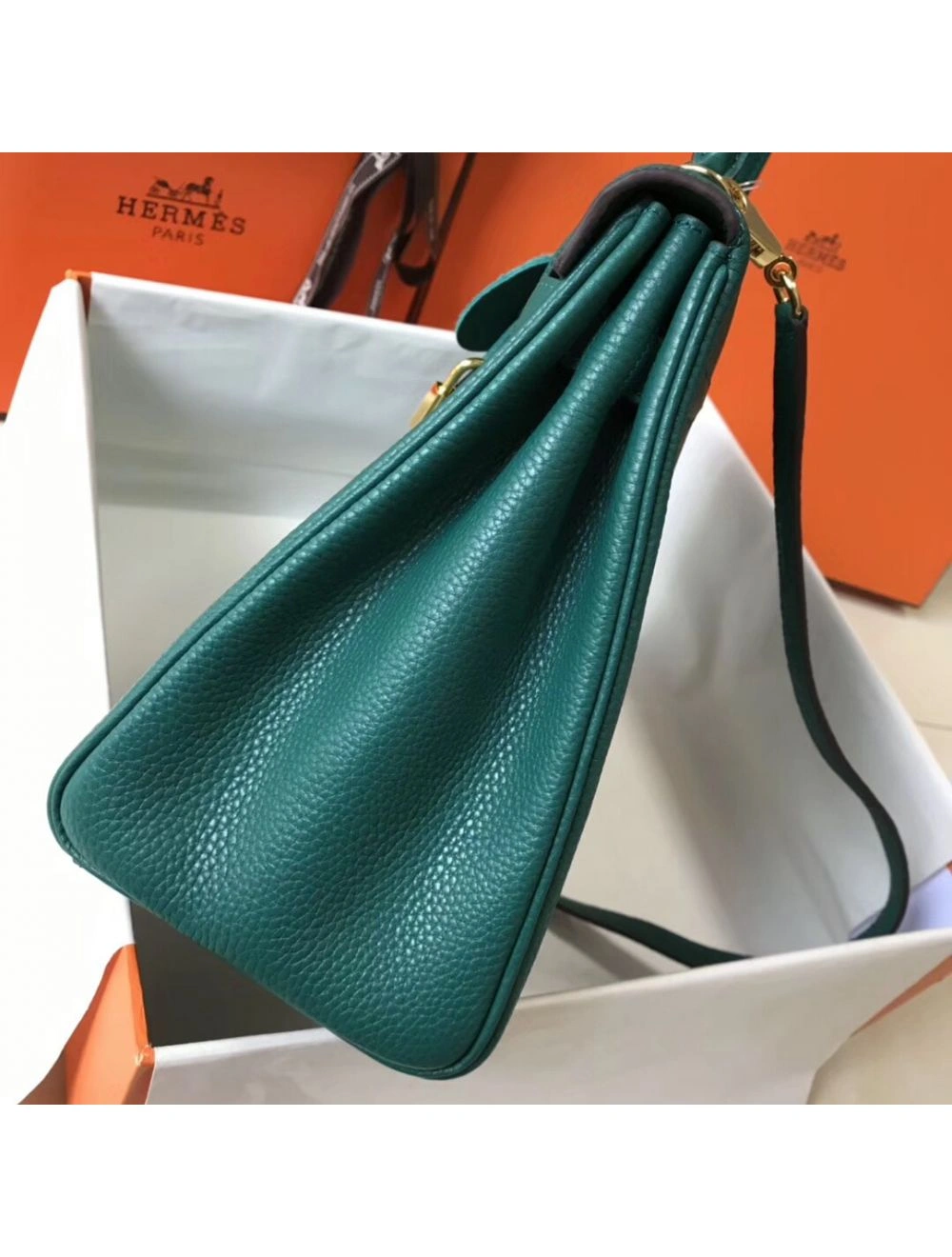 Hermes Kelly 32cm Bag In Malachite Clemence Leather GHW