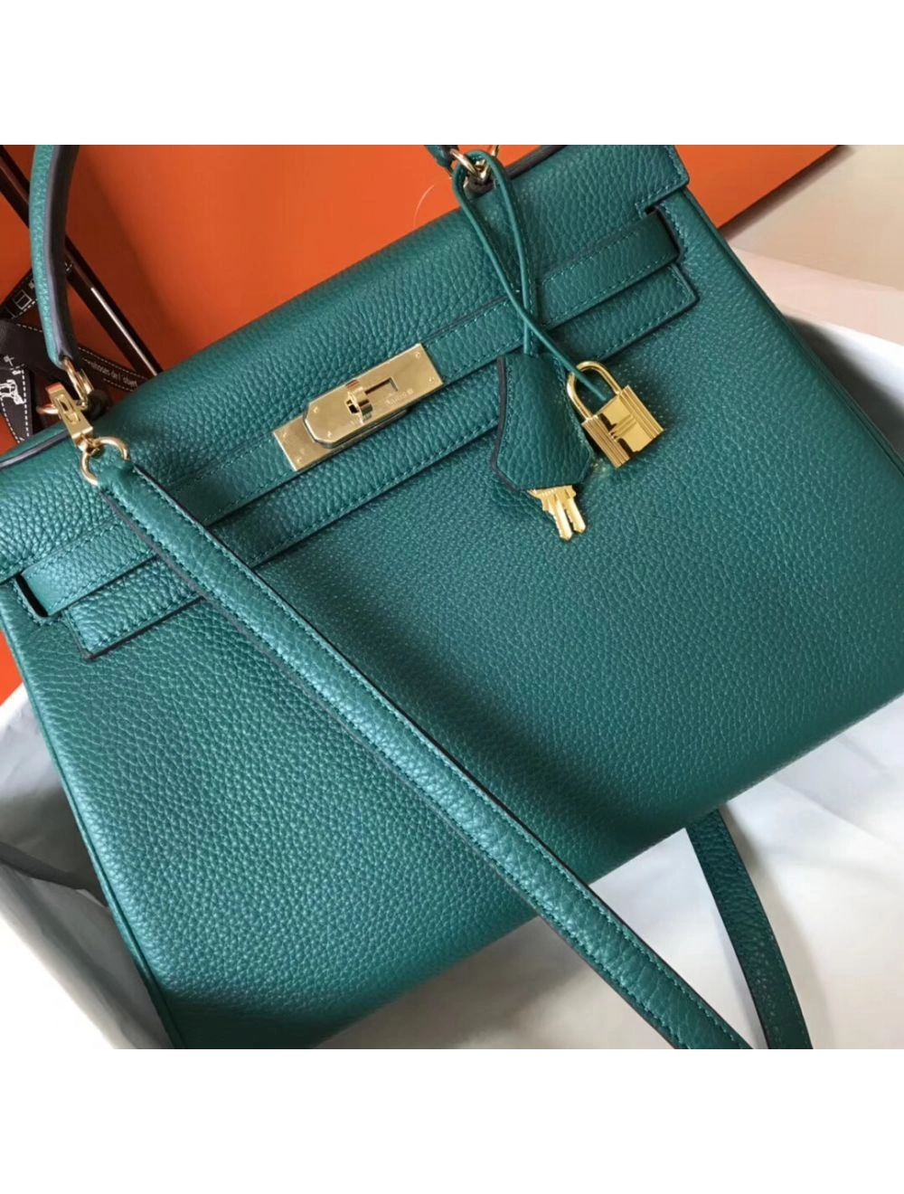 Hermes Kelly 32cm Bag In Malachite Clemence Leather GHW