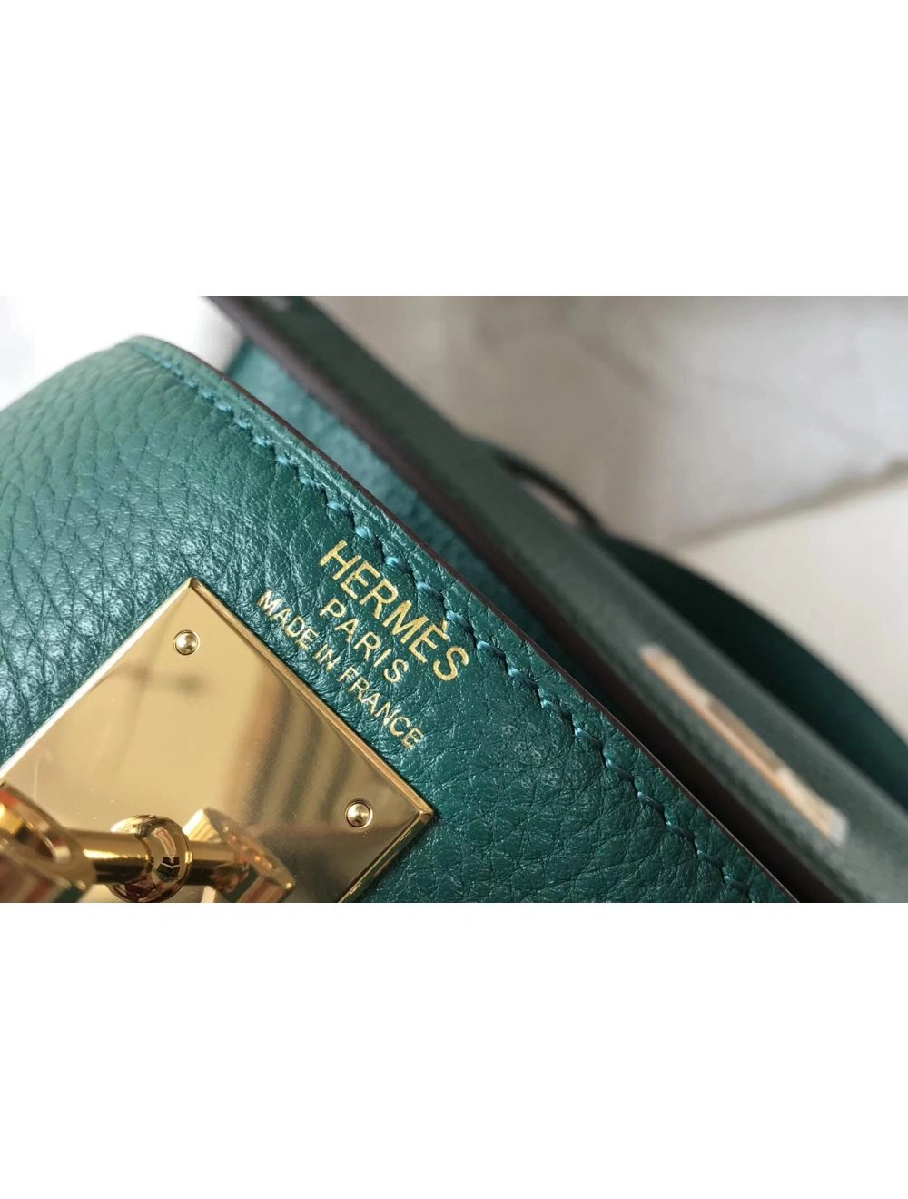 Hermes Kelly 32cm Bag In Malachite Clemence Leather GHW