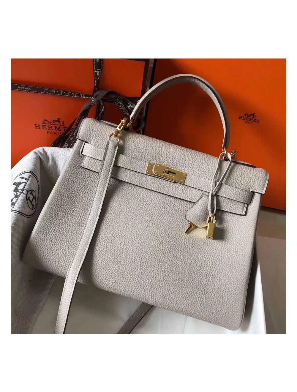 Hermes Kelly 32cm Bag In Pearl Grey Clemence Leather GHW