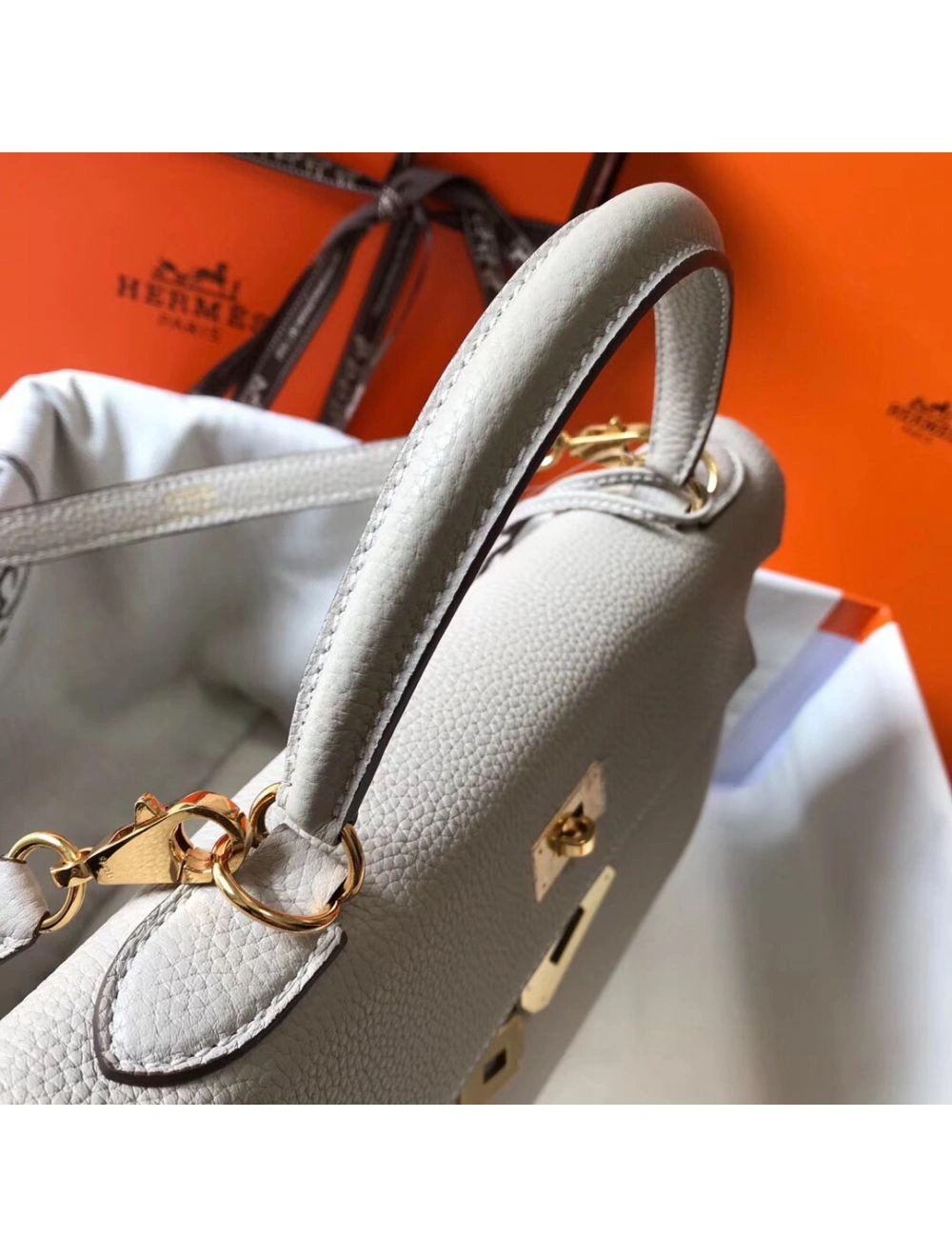 Hermes Kelly 32cm Bag In Pearl Grey Clemence Leather GHW