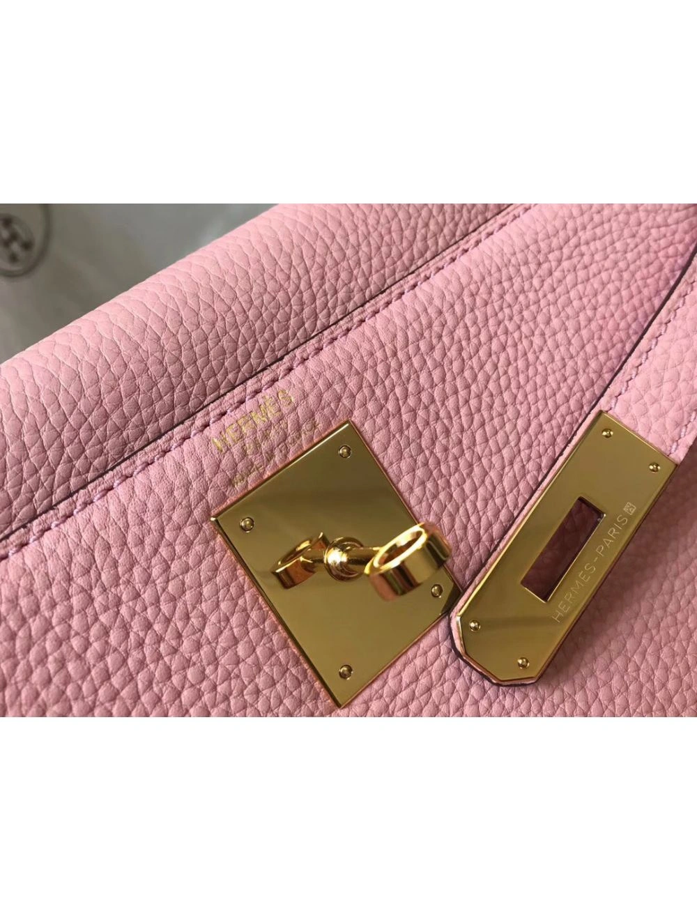 Hermes Kelly 32cm Bag In Pink Clemence Leather GHW