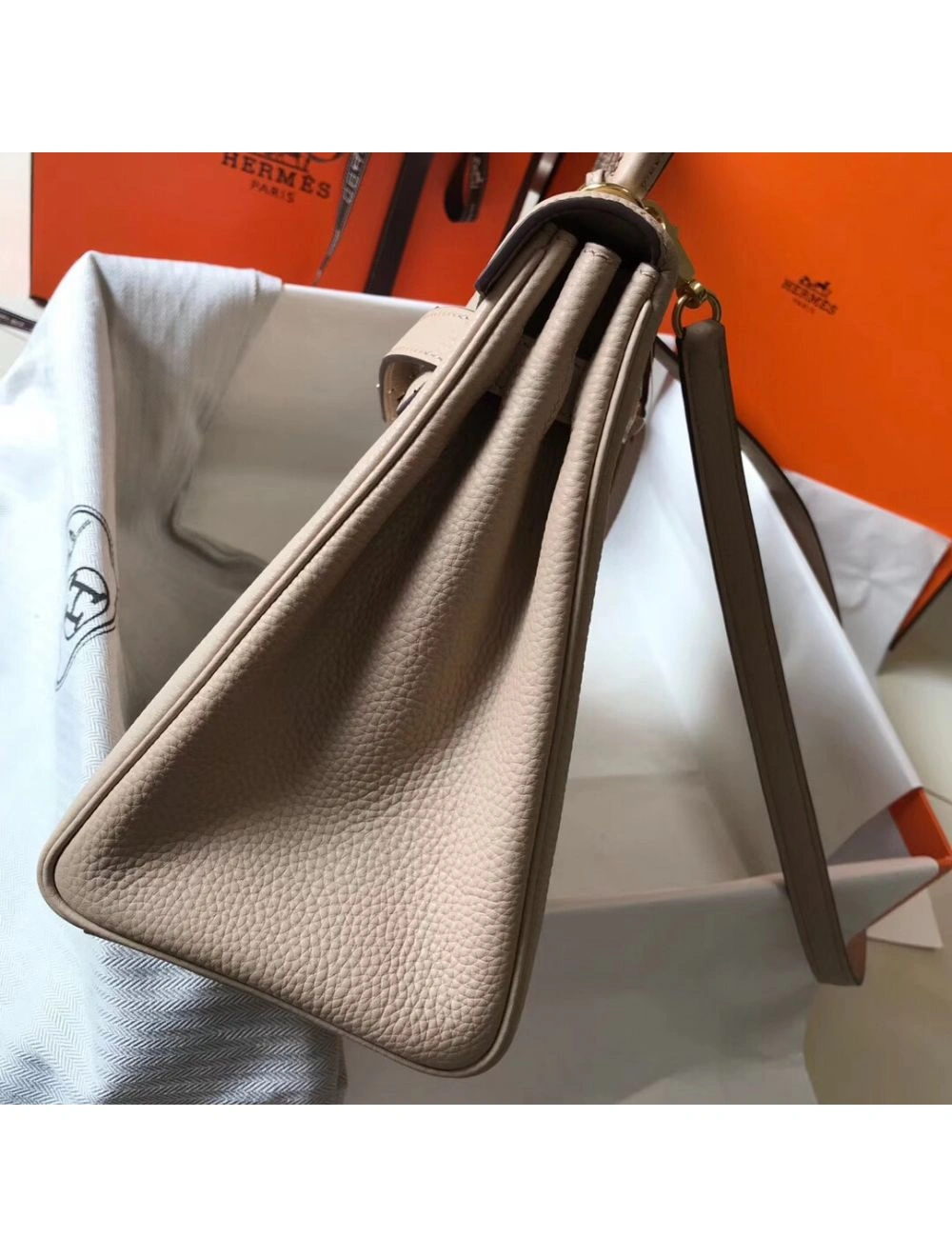 Hermes Kelly 32cm Bag In Trench Clemence Leather GHW