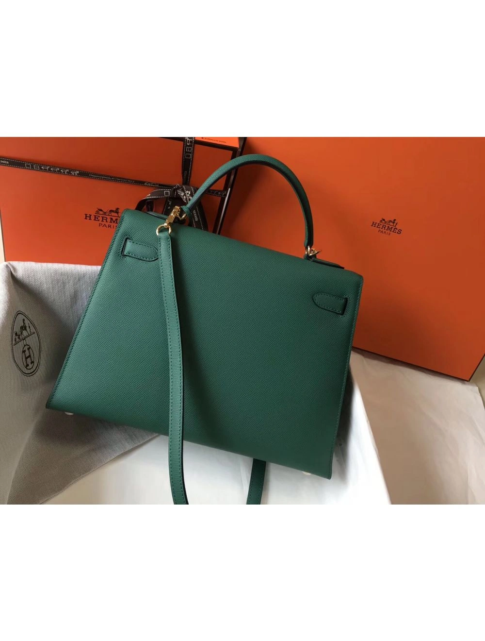 Hermes Kelly 32cm Bag In Vert Vertigo Epsom Leather GHW