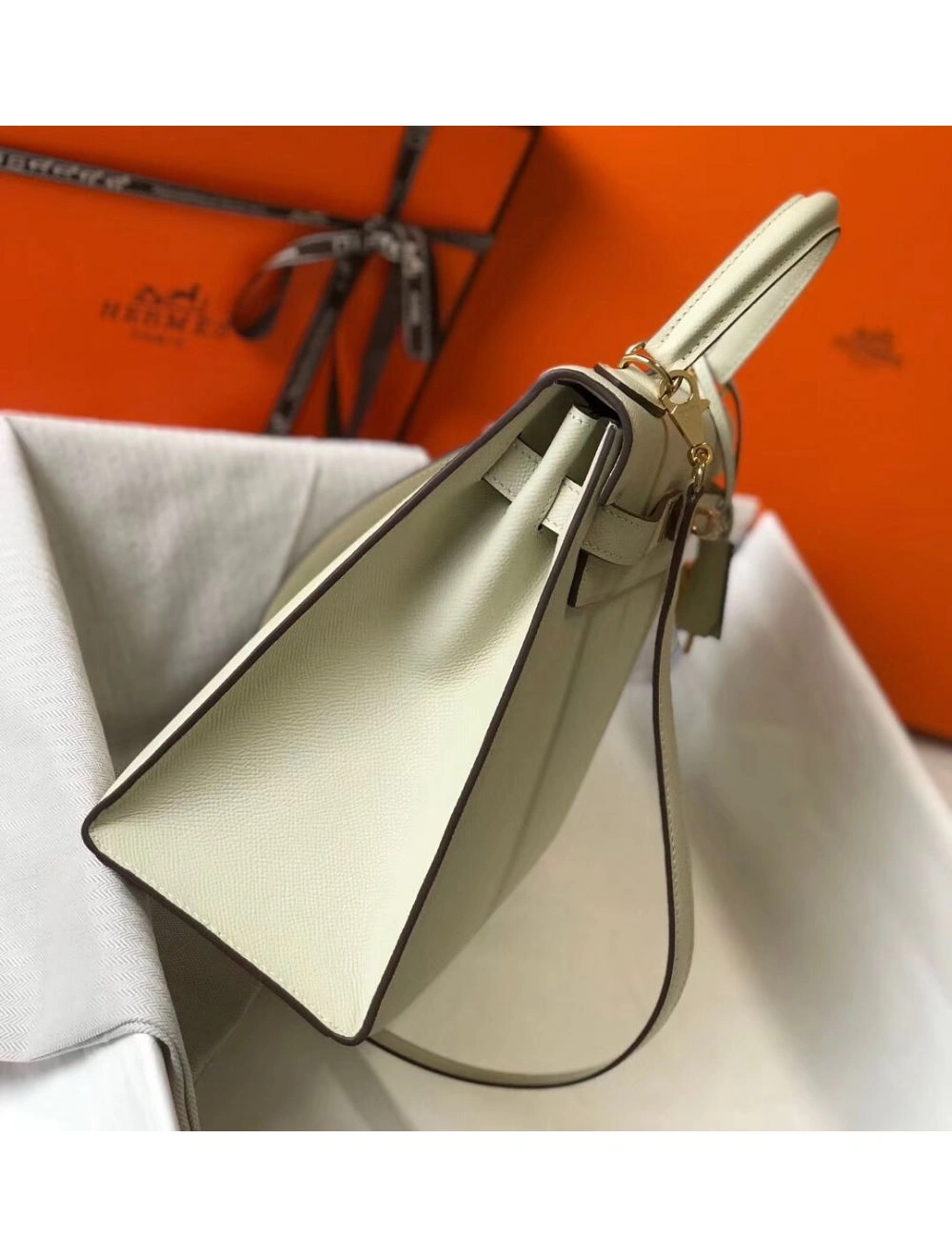 Hermes Kelly 32cm Bag In White Epsom Leather GHW