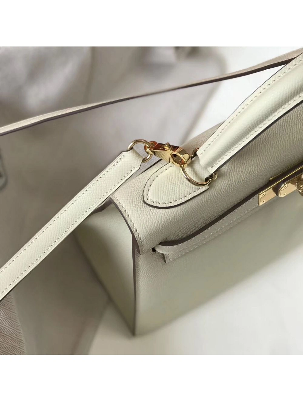 Hermes Kelly 32cm Bag In White Epsom Leather GHW