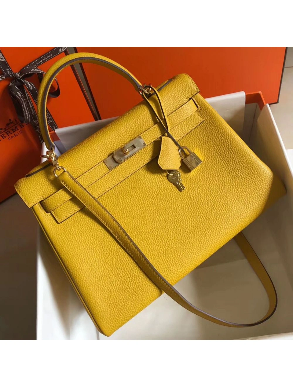 Hermes Kelly 32cm Bag In Yellow Clemence Leather GHW