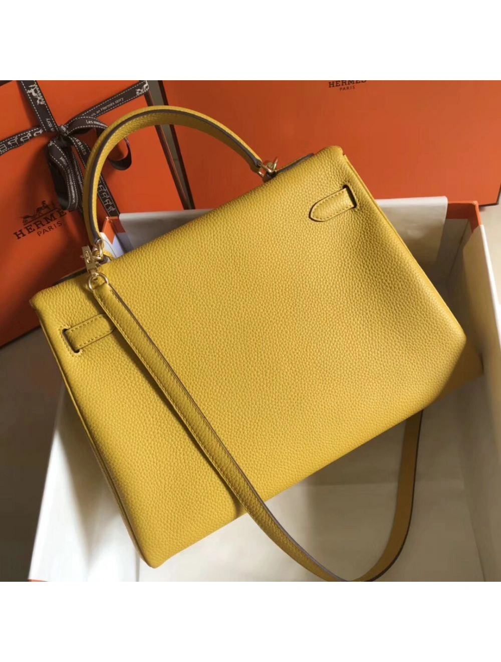 Hermes Kelly 32cm Bag In Yellow Clemence Leather GHW