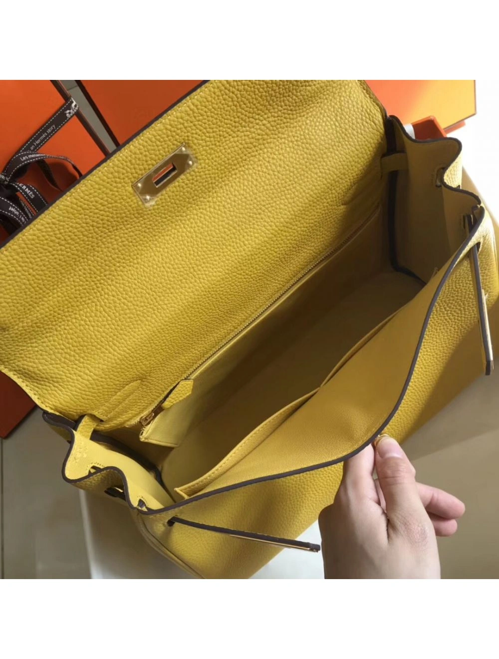 Hermes Kelly 32cm Bag In Yellow Clemence Leather GHW