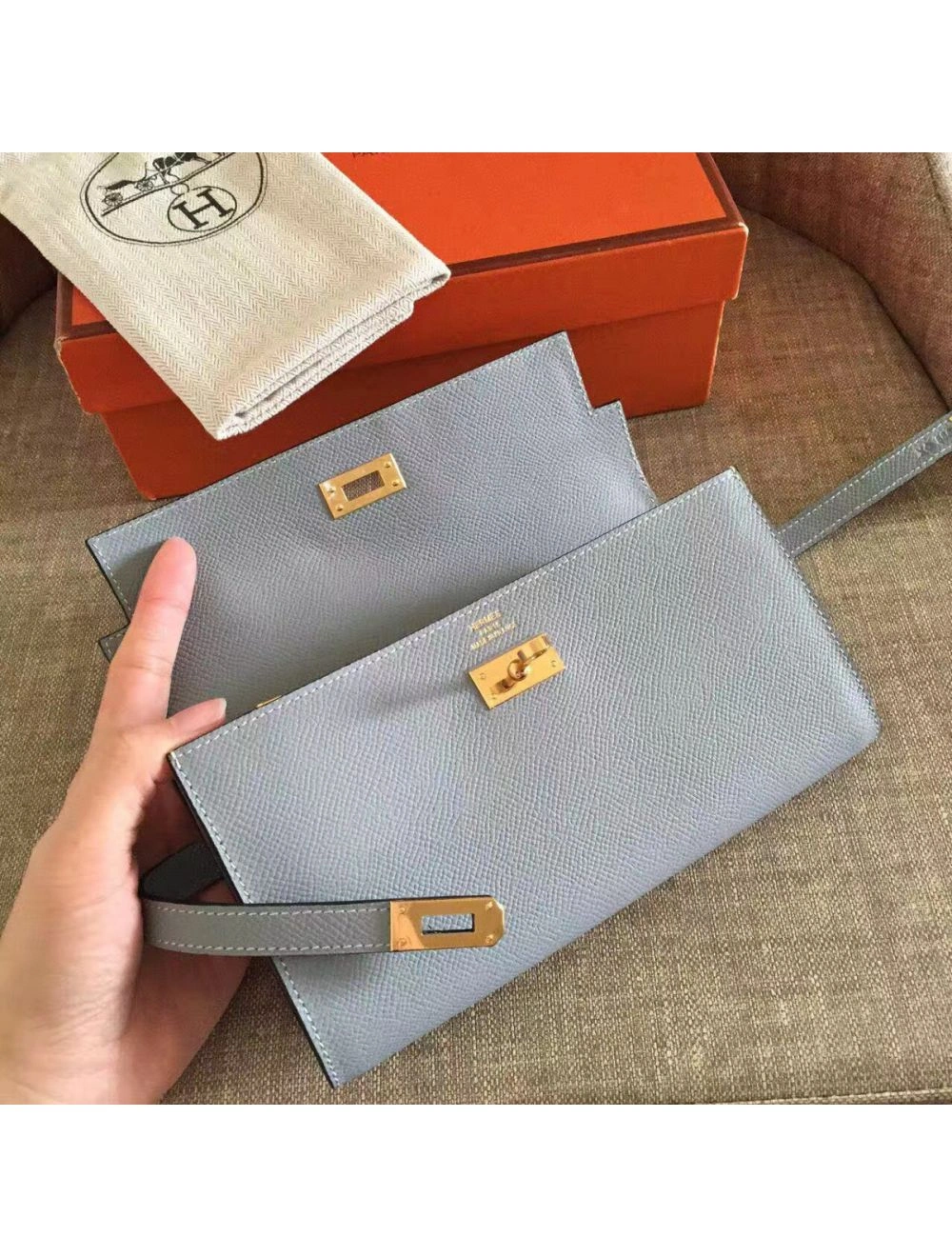 Hermes Kelly Classic Long Wallet In Ciel Epsom Leather