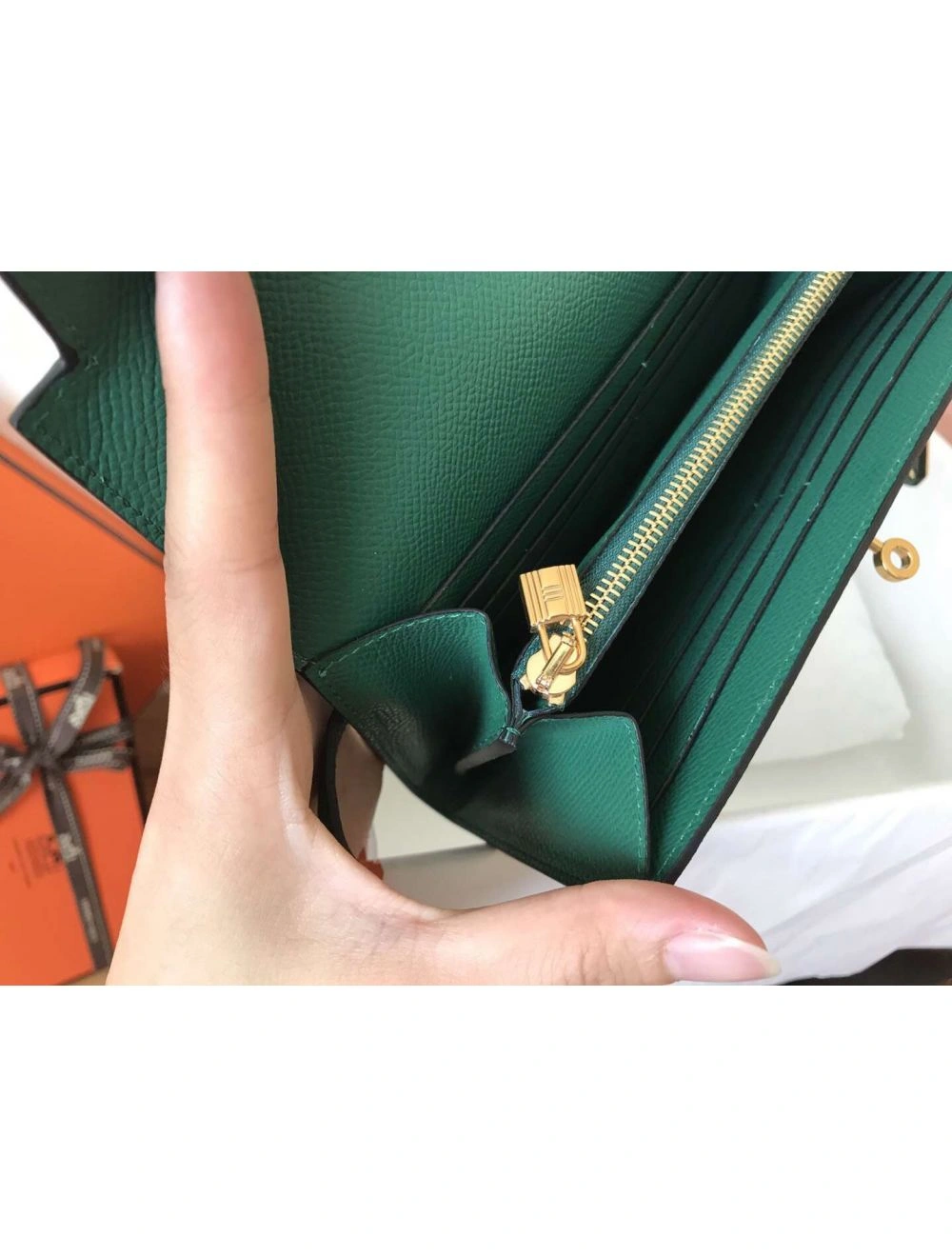 Hermes Kelly Classic Long Wallet In Malachite Epsom Leather