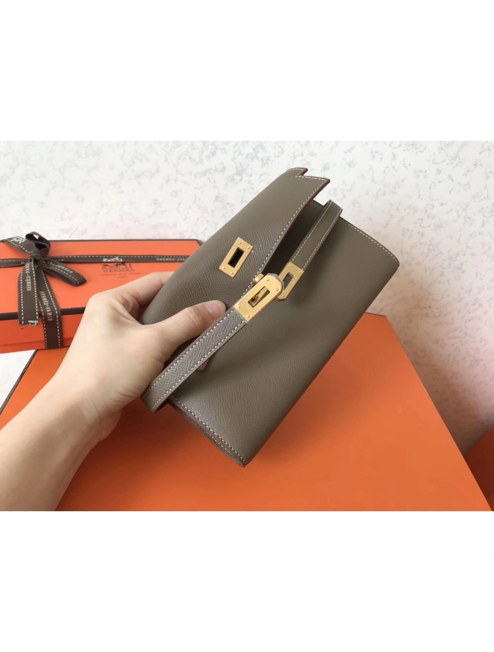 Hermes Kelly Classic Long Wallet In Taupe Epsom Leather