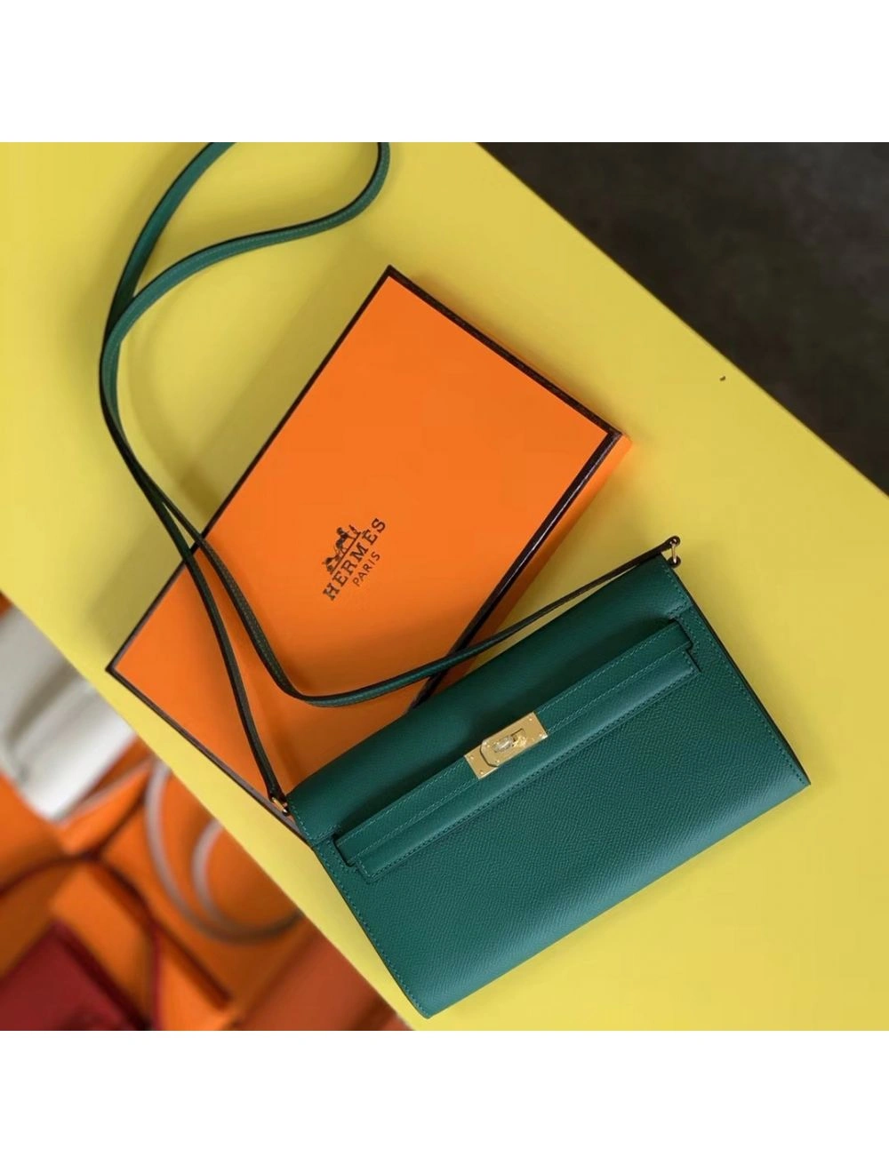 Hermes Kelly Classique To Go Wallet In Malachite Epsom Calfskin