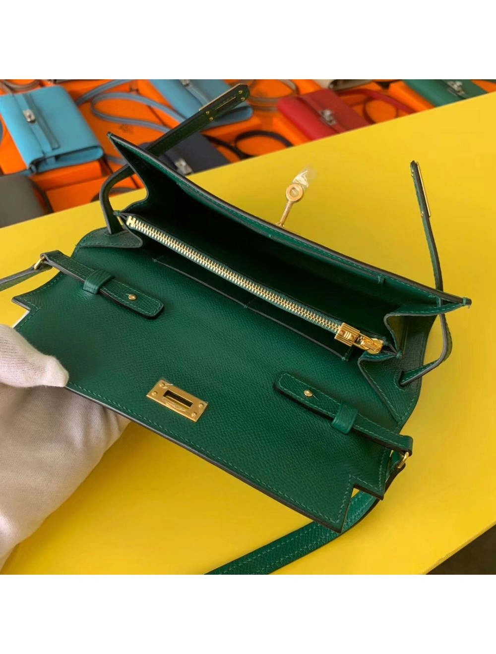 Hermes Kelly Classique To Go Wallet In Malachite Epsom Calfskin