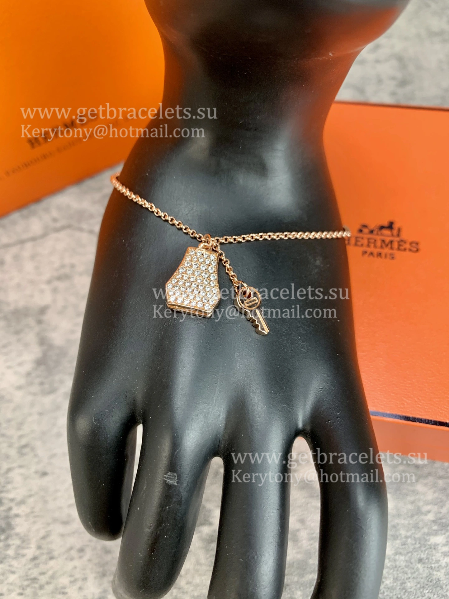 Hermes Kelly Clochette Bracelet Rose Gold With Diamonds 17cm UK Sale Online Store