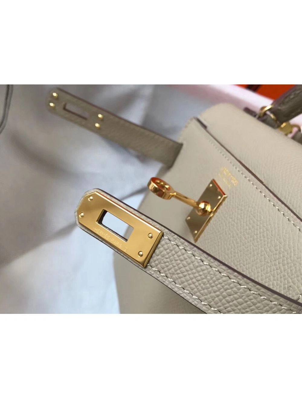 Hermes Kelly Mini II Bag In Gris Tourterelle Epsom Leather GHW
