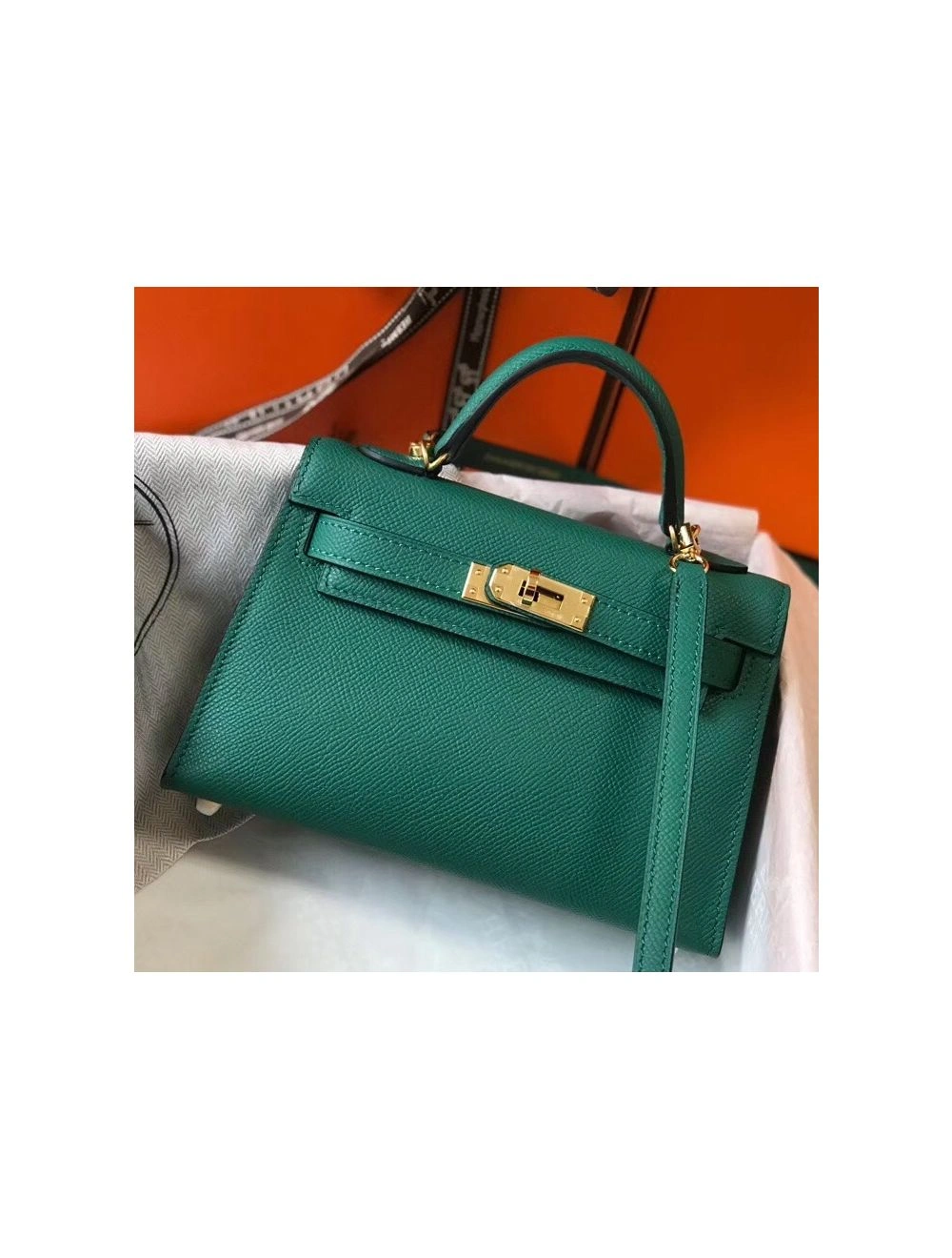 Hermes Kelly Mini II Bag In Vert Vertigo Epsom Leather GHW